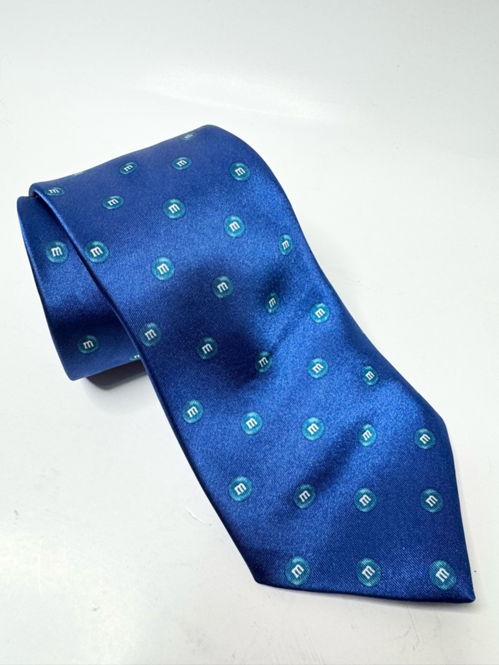M&M’s World Candy Men’s Tie Blue M&M Chocolate Necktie Vintage Handmade NWT